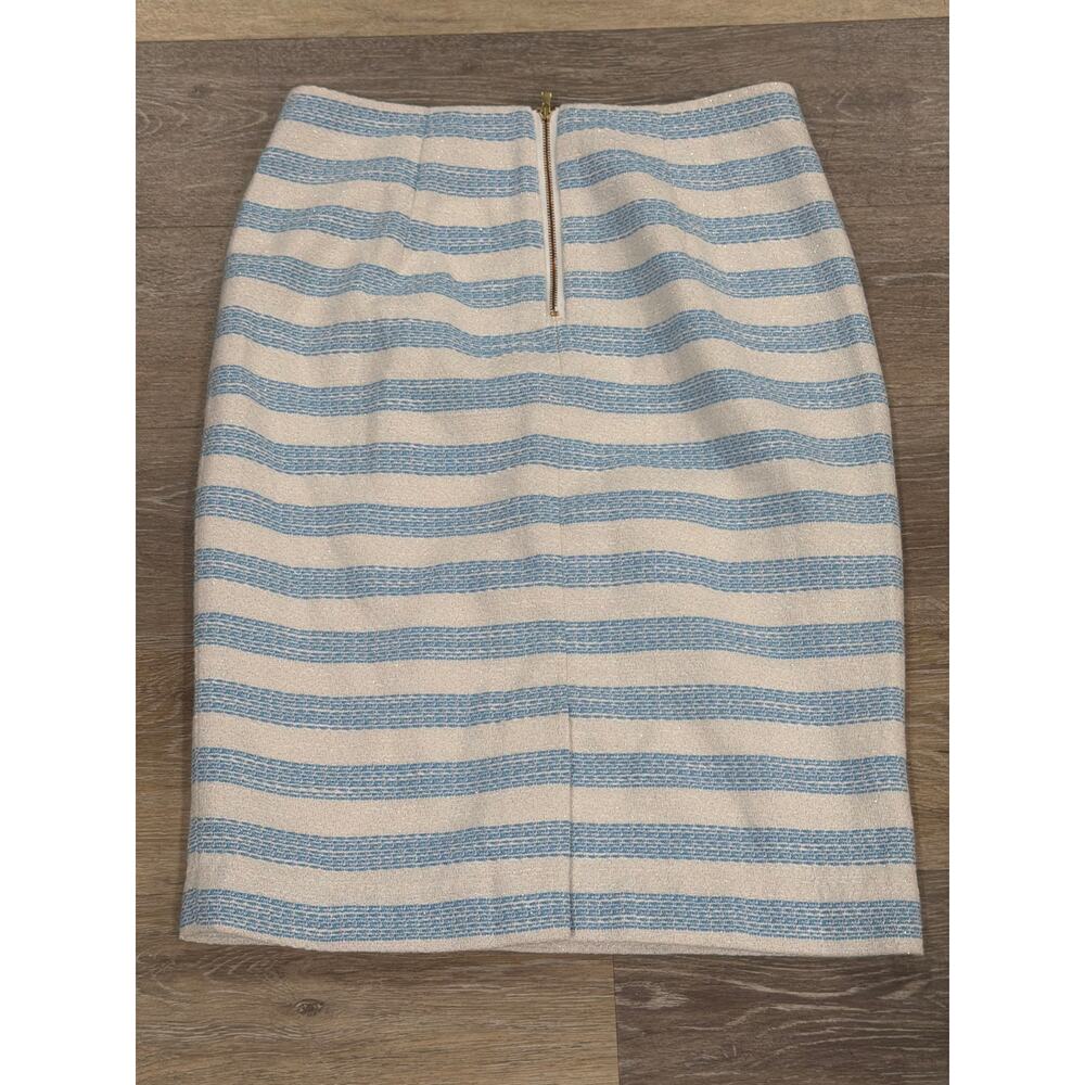 Lilly Pulitzer Blue White and Gold Size 2 Skirt - Picture 3 of 4